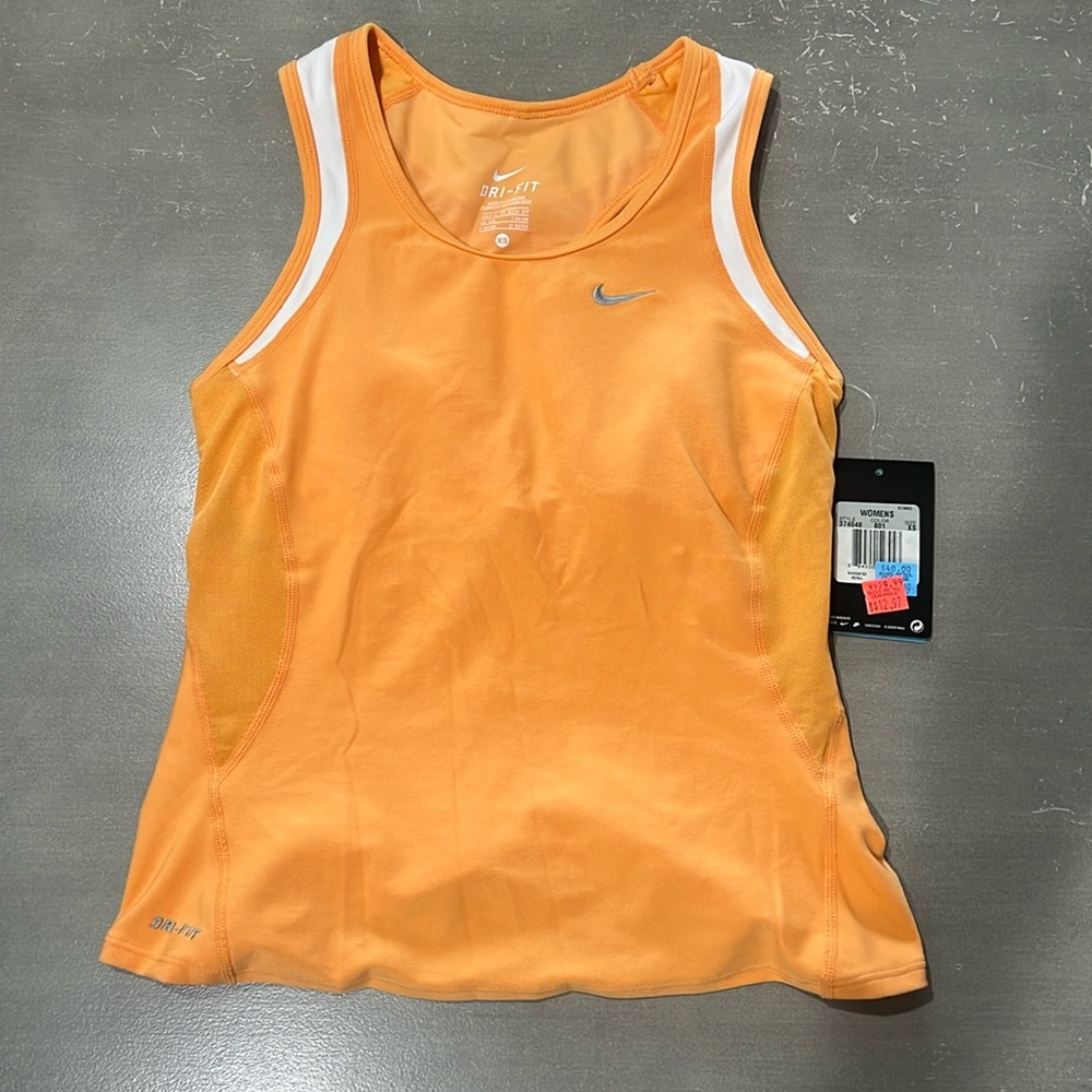 Nike women’s workout tank - XS - NWT